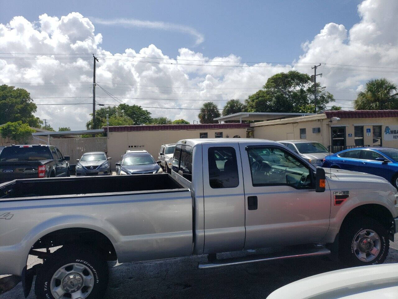 2010 FORD F-250 Pickup - $15,995