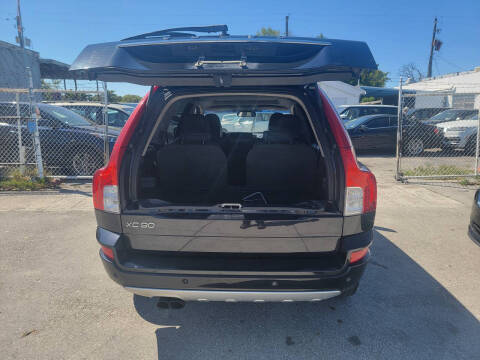 2013 Volvo XC90 3.2 R-Design Platinum