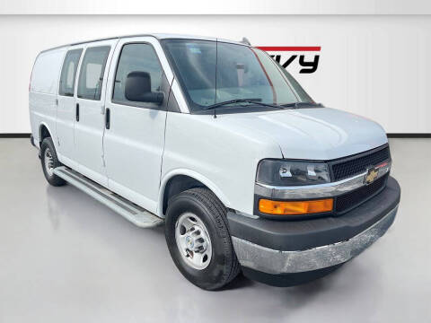 2023 Chevrolet Express 2500
