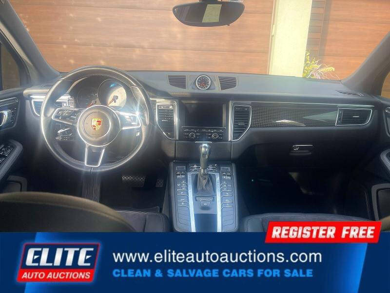 2015 Porsche Macan S