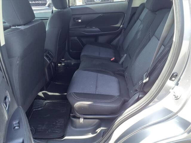 2020 Mitsubishi Outlander ES