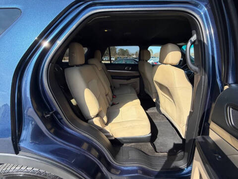 2016 Ford Explorer