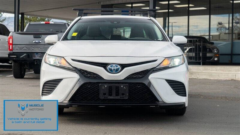 2018 Toyota Camry Hybrid SE