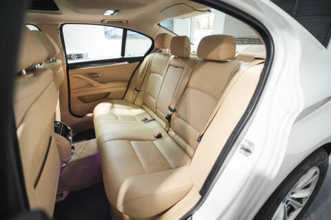 2015 BMW 5 Series 528i