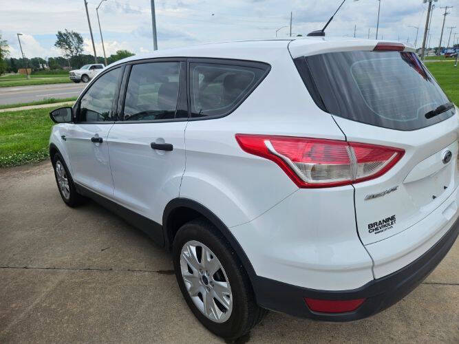 2016 Ford Escape S