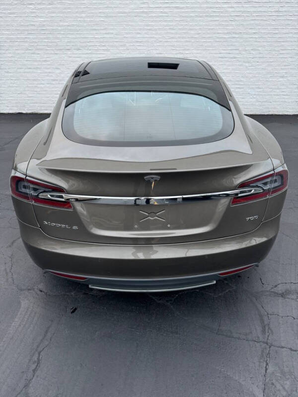 2015 Tesla Model S 85D