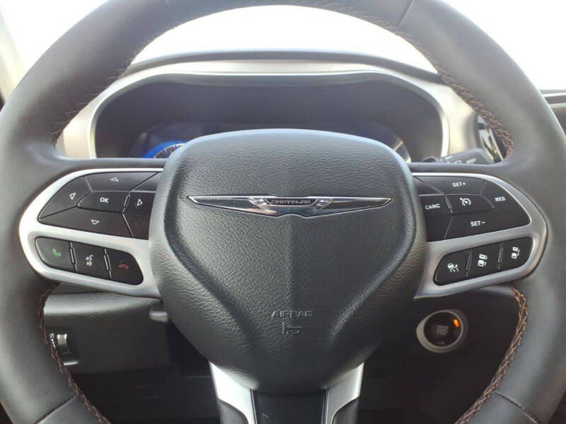 2025 Chrysler Pacifica Pinnacle