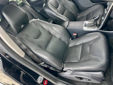 2015 Volvo XC60 T5 Drive-E Premier