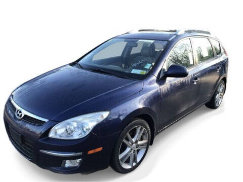 2011 Hyundai Elantra Touring for sale at Strosnider Chevrolet in Hopewell VA