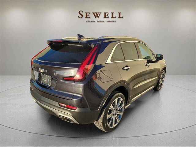 2023 Cadillac XT4 Premium Luxury