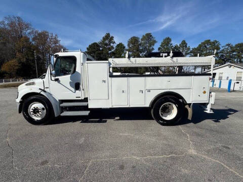 2007 Freightliner M2 106