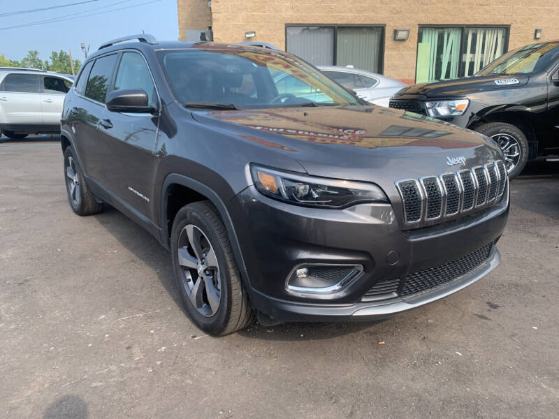 2019 Jeep Cherokee for sale at Car Source in Detroit MI