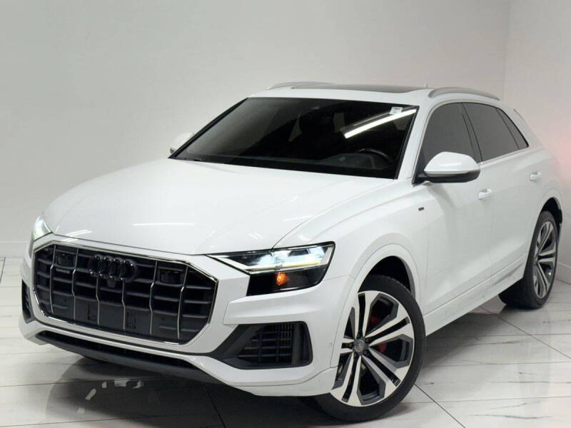 2019 Audi Q8 quattro Premium Plus 55 TFSI