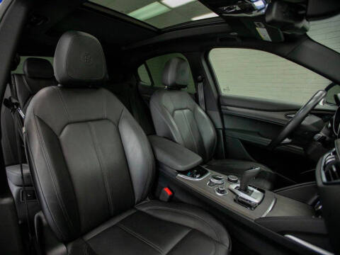 2022 Alfa Romeo Stelvio Ti