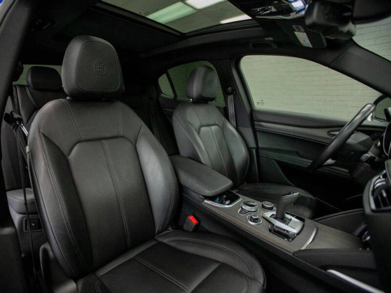 2022 Alfa Romeo Stelvio Ti