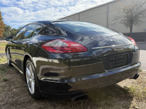 2011 Porsche Panamera 4