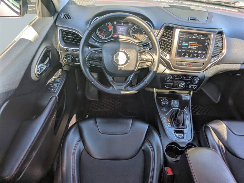 2019 Jeep Cherokee Trailhawk