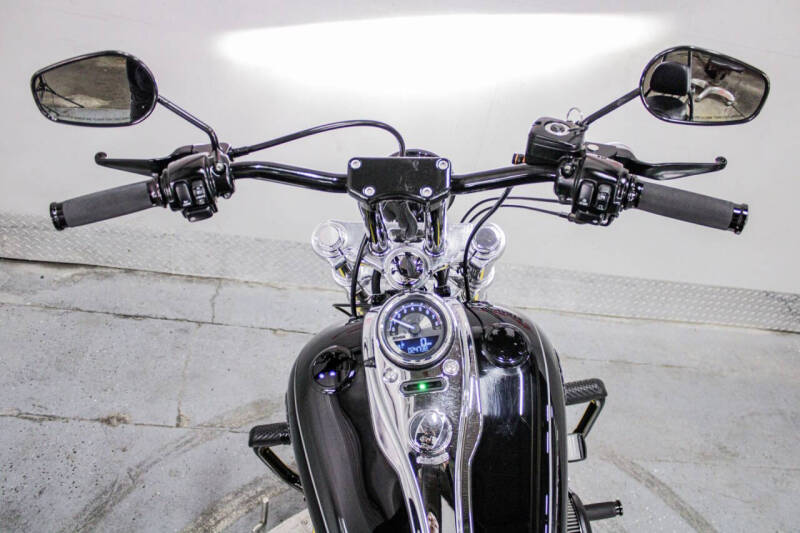 2010 Harley-Davidson Wide Glide