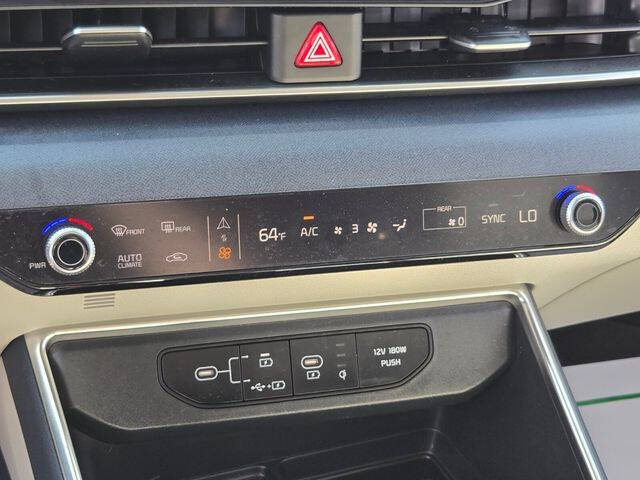 2025 Kia Carnival SX