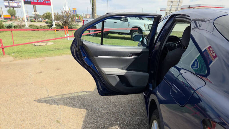 2023 Toyota Camry LE