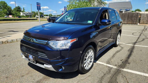 2014 Mitsubishi Outlander for sale at B&B Auto LLC in Union NJ