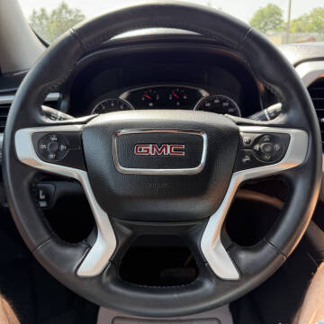 2017 GMC Acadia SLE-2