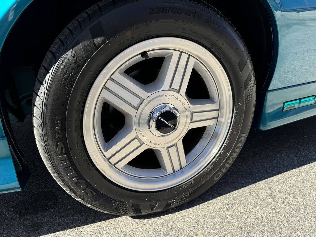 1991 Chevrolet Camaro 38
