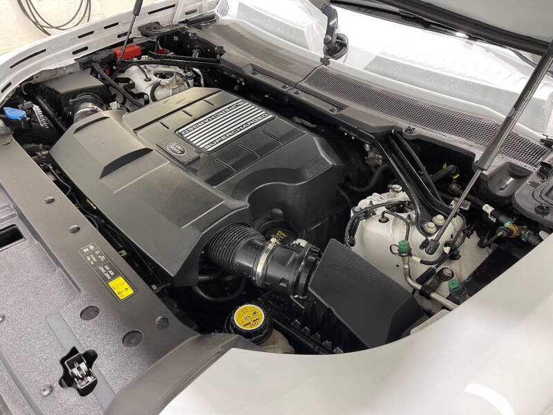 2022 Land Rover Defender 110 V8