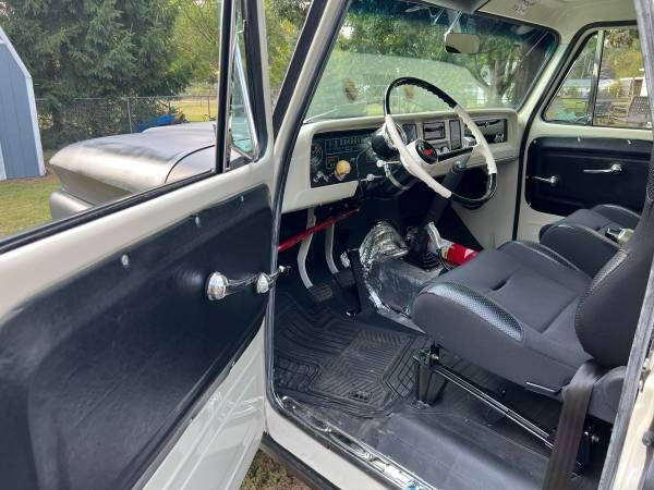 1965 Chevrolet C/K 20 Series