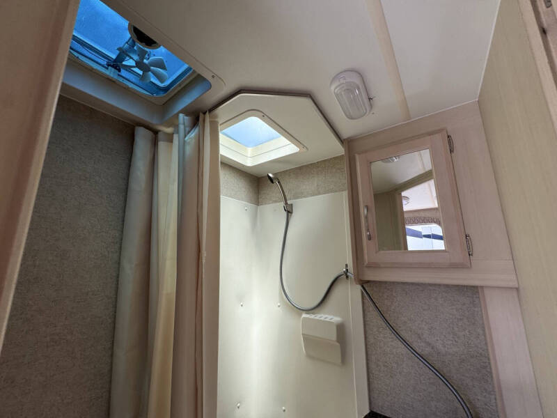 2018 Winnebago 1706FB