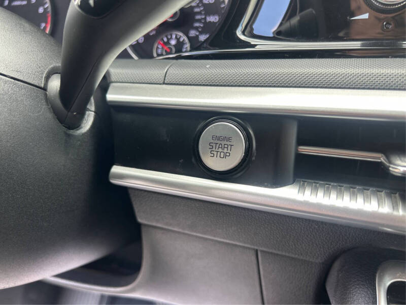 2023 Kia K5 LXS