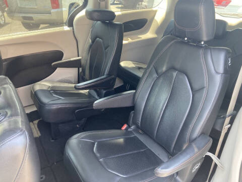 2019 Chrysler Pacifica Touring L