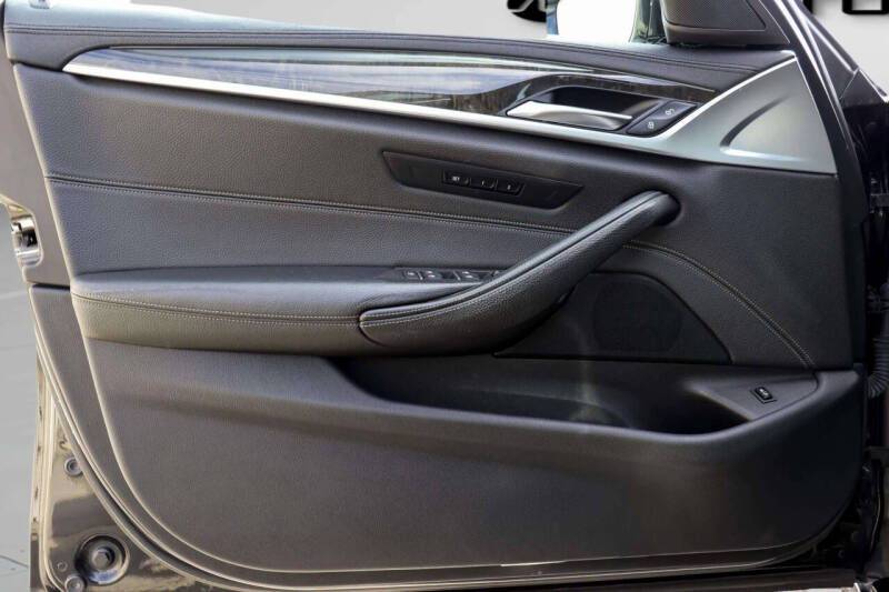 2017 BMW 5 Series 530i xDrive