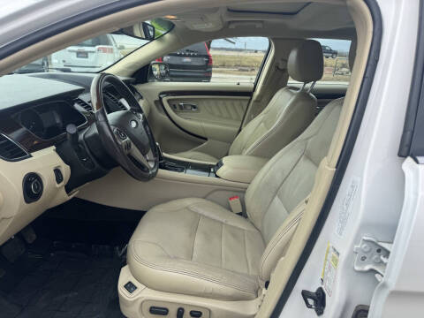 2016 Ford Taurus Limited