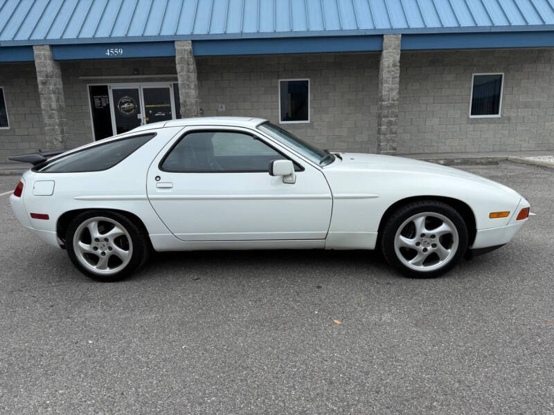 1987 Porsche 928 S4