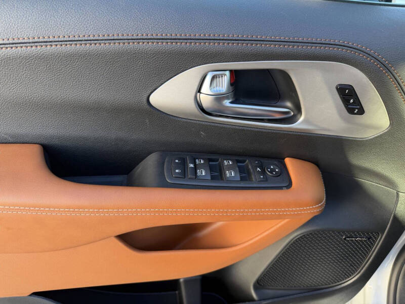 2026 Chrysler Pacifica Pinnacle
