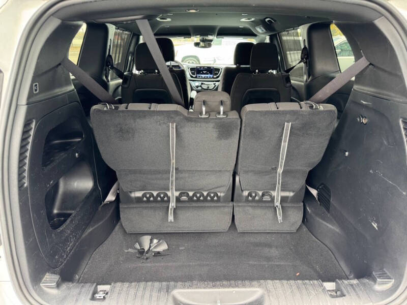 2022 Chrysler Pacifica Touring