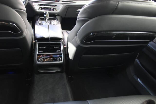 2019 BMW 7 Series 750i