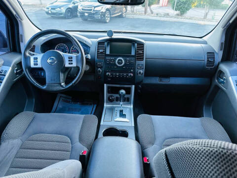 2012 Nissan Pathfinder S