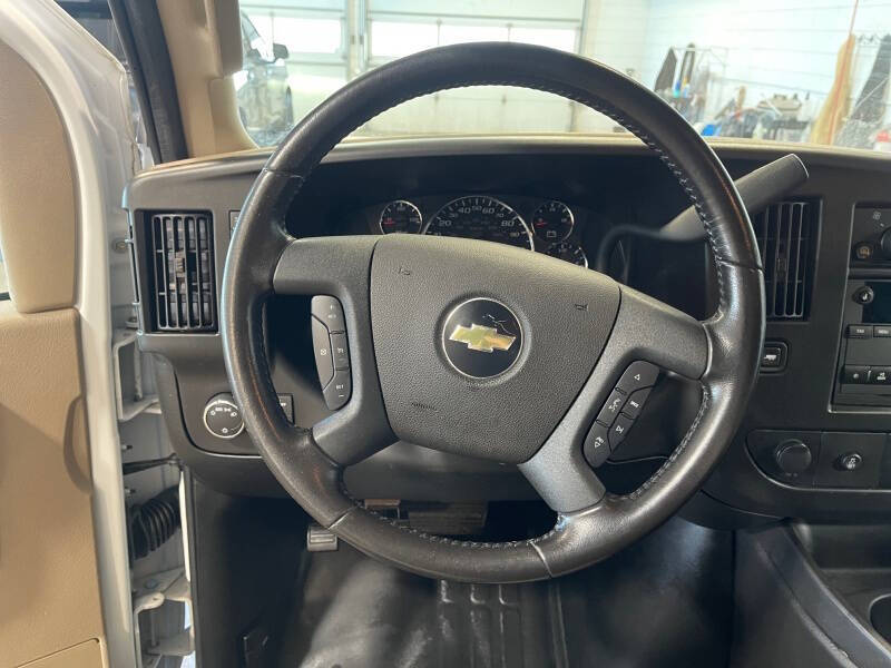 2023 Chevrolet Express 2500