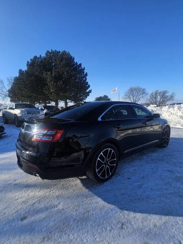 2018 Ford Taurus SEL