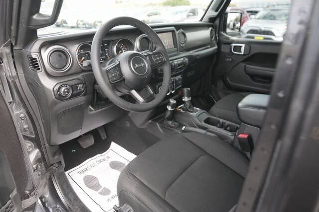 2023 Jeep Gladiator Willys