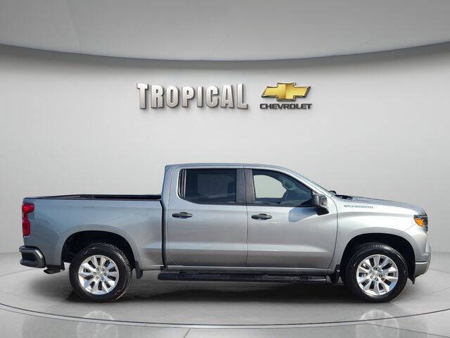 2024 Chevrolet Silverado 1500 Custom