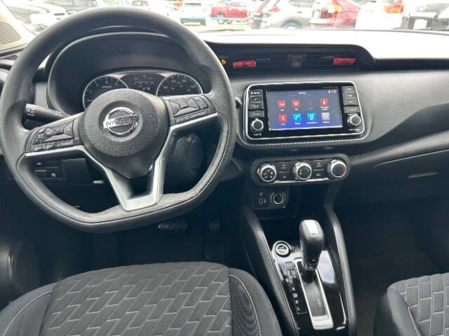 2021 Nissan Kicks S