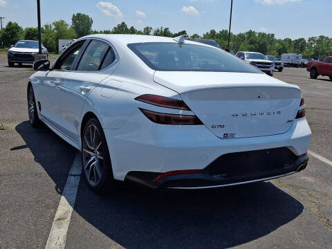 2023 Genesis G70