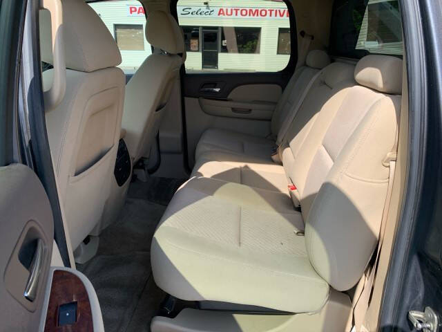 2011 Chevrolet Avalanche LS