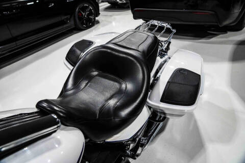 2016 Harley-Davidson FLHXSE CVO Street Glide