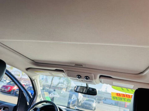 2011 Nissan Pathfinder LE