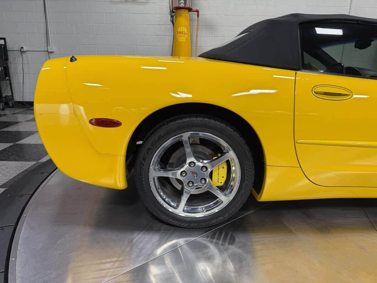 2004 Chevrolet Corvette 39