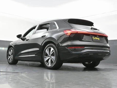 2024 Audi Q8 e-tron quattro Premium Plus